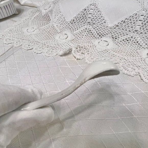 Vintage Bavarian Hand Painted Sugar Bowl, Made in Bavaria, Vintage Sugar Bowl - Picture 10 of 10